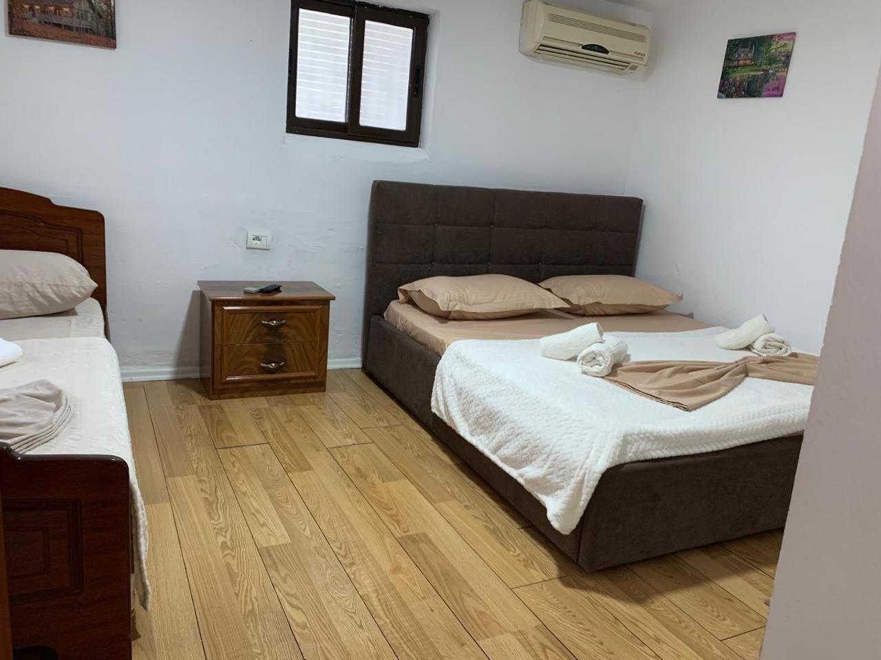 Guesthouse N&B Berat Luaran gambar